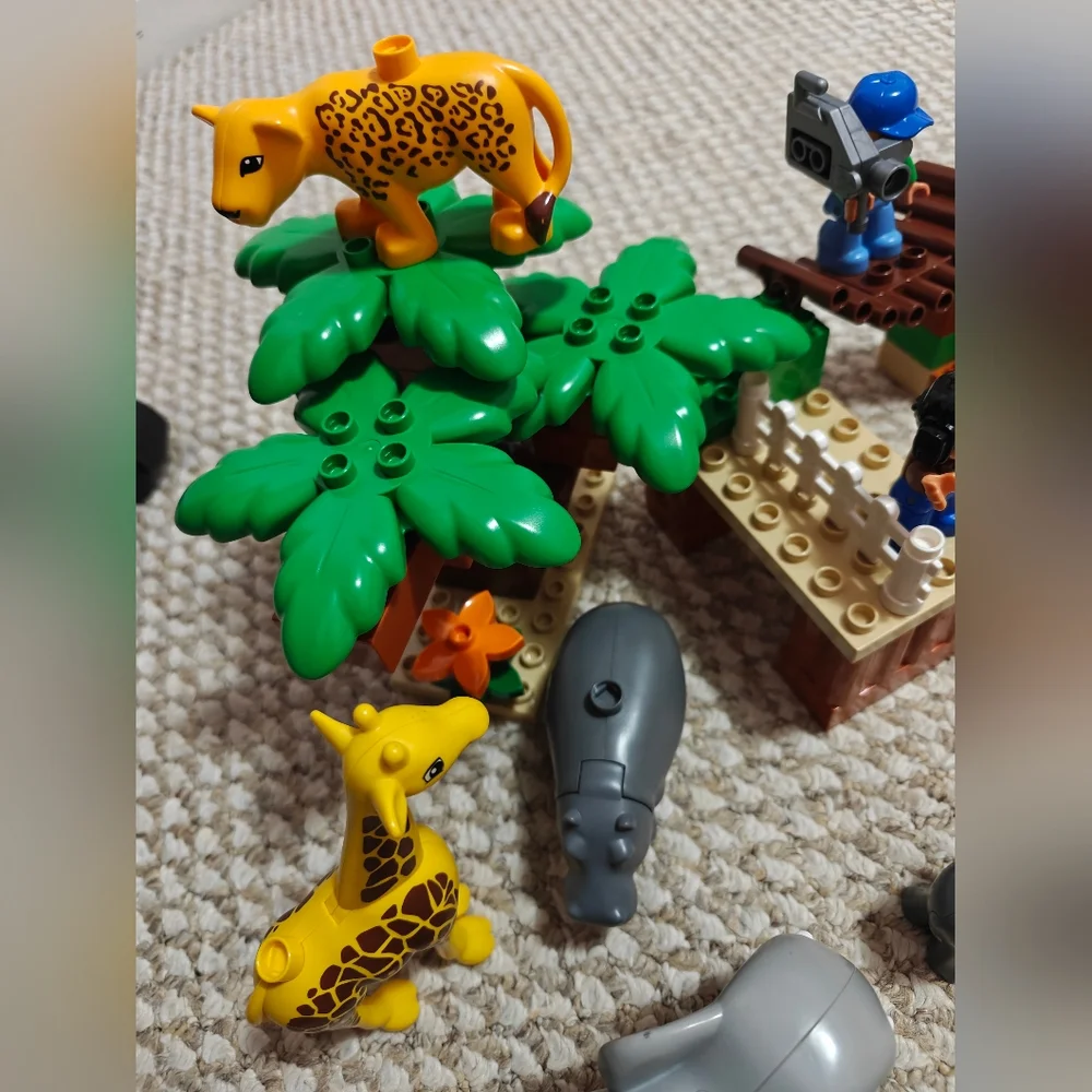 Lego Duplo Jungle Adventure Set - Picture 4 of 5